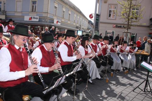 2023-Maibaumaufstellen-Foto-Lindinger10